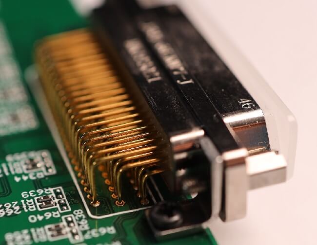 SMT波峰焊接设备系统的组成