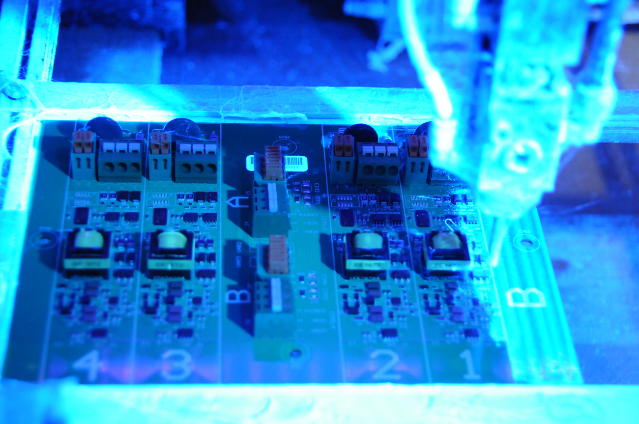 高精密三防漆涂覆